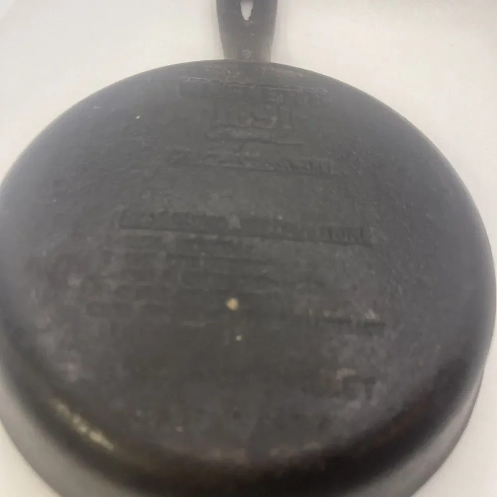 Vintage Wagners 1891 Ware Cast Iron Skillet Frying Pan